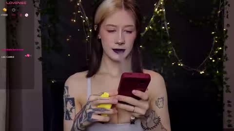 christy memeow online show from February 16, 1:44 pm