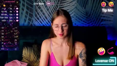Snapshot of christycrayme chatting on September 16, 11:02 pm ChristyCrayme online show from September 16, 11:02 pm