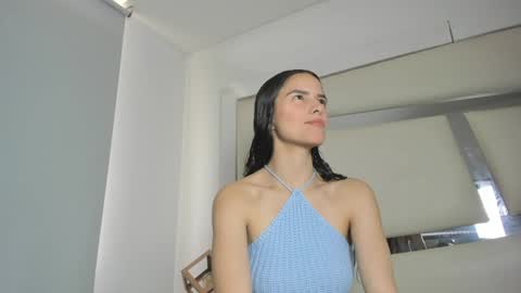 Snapshot of chrystal_jade chatting on December 9, 1:24 pm instagram chrystaljade.1 online show from December 9, 1:24 pm