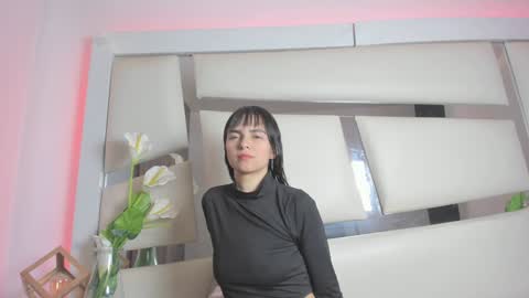 Snapshot of chrystal_jade chatting on December 11, 1:28 pm instagram chrystaljade.1 online show from December 11, 1:28 pm