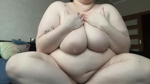 Kat online show from October 29, 9:02 am