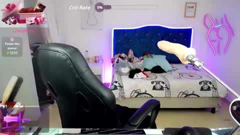 Snapshot of chubymature_ chatting on October 9, 2:43 pm Lulu online show from October 9, 2:43 pm