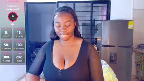 Snapshot of ciaraebonyxxx chatting on March 2, 1:47 am ciaraebonyxxx online show from March 2, 1:47 am