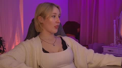 Cin Bellamy online show from February 22, 6:03 am