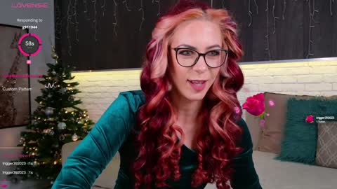 Snapshot of cindefucknrella chatting on January 4, 5:37 am Riya online show from January 4, 5:37 am