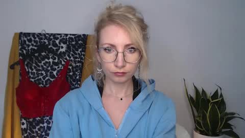 Cinderella online show from April 21, 5:36 am