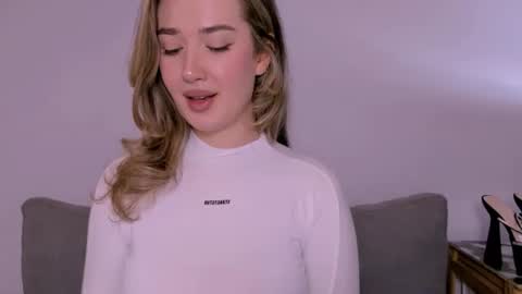 cindyprettywomen online show from December 4, 5:57 pm