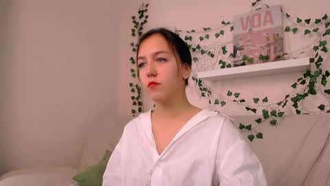 Snapshot of cindysparkl chatting on October 6, 9:26 am Cindy online show from October 6, 9:26 am