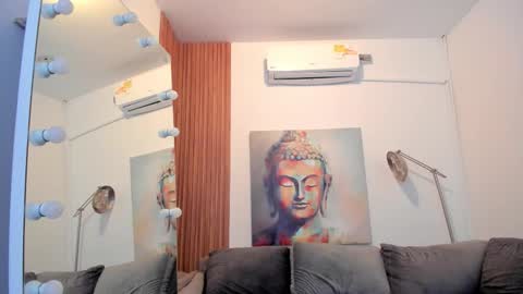 Cintia online show from December 15, 10:20 am