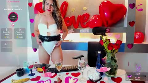 Snapshot of cinthya_mjs chatting on February 14, 2:54 pm Cinthya online show from February 14, 2:54 pm