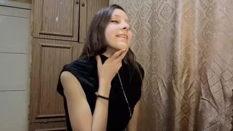 Lisa Salivan online show from November 17, 11:49 pm