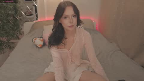 Claire Bennett online show from September 15, 1:47 am