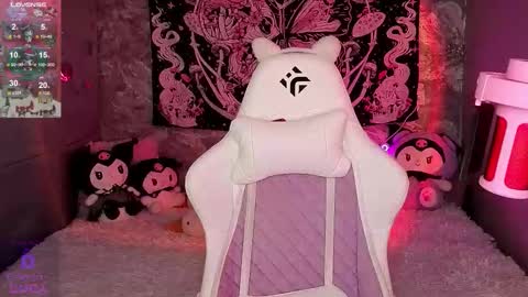 Claire Faers online show from December 18, 2:44 pm