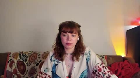 Snapshot of clancyosbourne chatting on January 14, 8:37 pm Clancy online show from January 14, 8:37 pm