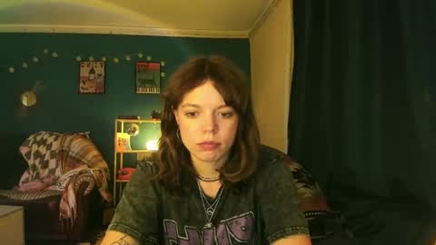 Snapshot of clancyosbourne chatting on September 19, 6:18 pm Clancy online show from September 19, 6:18 pm