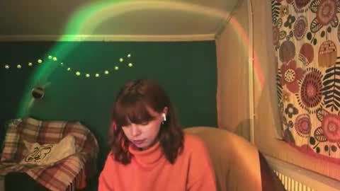 Snapshot of clancyosbourne chatting on February 12, 8:50 pm Clancy online show from February 12, 8:50 pm