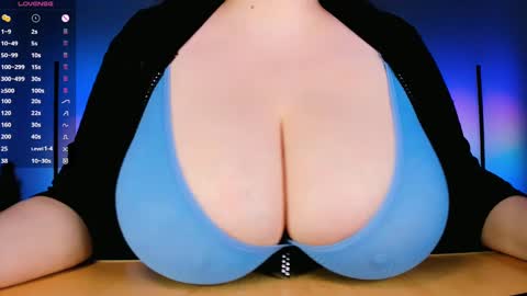 Snapshot of clara4love chatting on December 21, 3:36 am Clara online show from December 21, 3:36 am