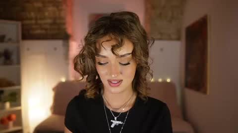 Snapshot of clara_smile chatting on February 22, 7:43 pm Clara smile online show from February 22, 7:43 pm