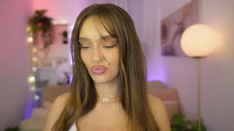 Clara smile online show from February 18, 7:24 pm