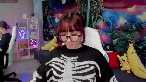 clarabenson online show from November 5, 6:35 pm