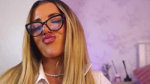 ClaraHazel online show from September 25, 3:38 am