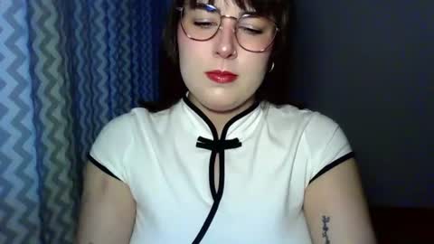 Clara online show from July 8, 5:59 pm