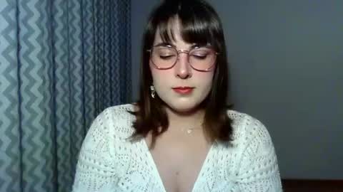 Clara online show from July 6, 6:54 pm