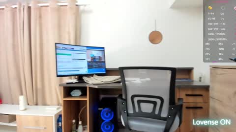 Snapshot of classy_medeeea chatting on October 10, 3:11 am Deea xxx online show from October 10, 3:11 am