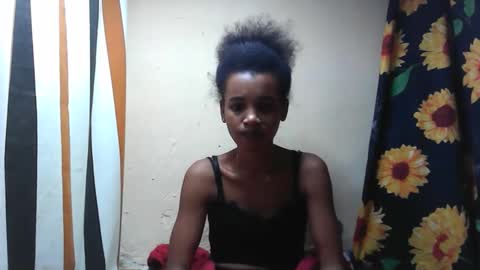 Snapshot of claudiannah chatting on October 9, 7:18 pm claudianne online show from October 9, 7:18 pm
