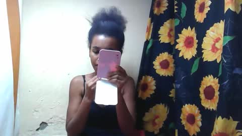 Snapshot of claudiannah chatting on October 13, 7:49 pm claudianne online show from October 13, 7:49 pm