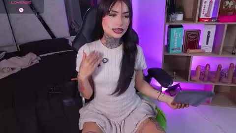 Cleo Adams online show from February 13, 5:53 am