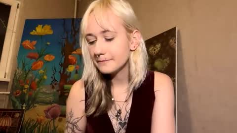 Snapshot of clementinehollner chatting on October 15, 5:48 pm Jenny online show from October 15, 5:48 pm