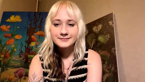 Snapshot of clementinehollner chatting on October 13, 5:26 pm Jenny online show from October 13, 5:26 pm