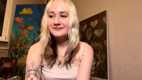 Snapshot of clementinehollner chatting on October 14, 5:37 pm Jenny online show from October 14, 5:37 pm