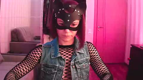 cleo_catra online show from October 16, 7:27 pm