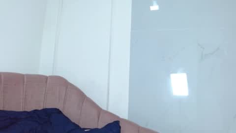 cleopatraisis online show from December 22, 7:50 pm