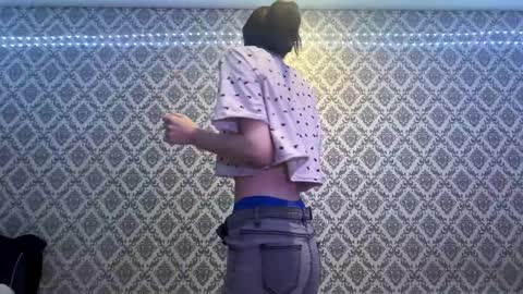 Cleo online show from December 22, 6:55 pm