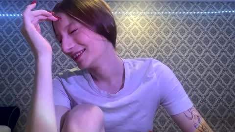 Cleo online show from December 20, 6:01 pm