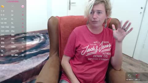 Syl  online show from September 8, 2:16 pm