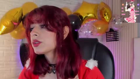 Snapshot of cloe__hills chatting on December 7, 12:02 pm Cloe online show from December 7, 12:02 pm