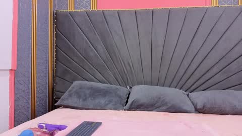 Cloe online show from March 30, 2:16 pm