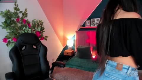 Cloe  online show from January 26, 9:07 pm