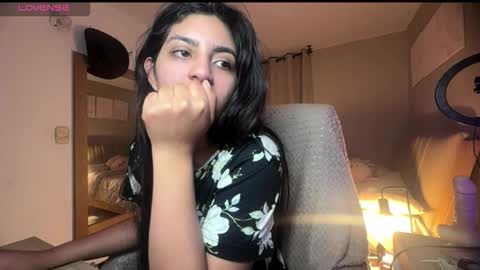 Snapshot of cloe_small08 chatting on September 10, 7:41 am cloe small online show from September 10, 7:41 am