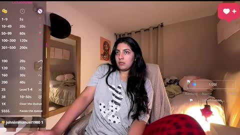 Snapshot of cloe_small08 chatting on September 30, 1:11 am cloe small online show from September 30, 1:11 am