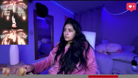 Snapshot of cloe_small08 chatting on October 12, 7:33 am cloe small online show from October 12, 7:33 am
