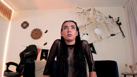 Snapshot of cloe_taylor__ chatting on October 8, 3:11 am CLOE online show from October 8, 3:11 am