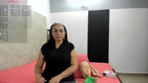 CLOE online show from December 20, 11:25 am