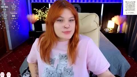 clumsy_nana online show from February 16, 1:33 pm