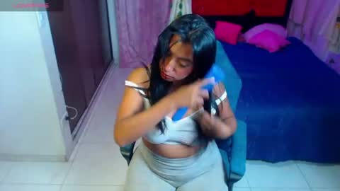coco_macr online show from July 5, 4:30 am