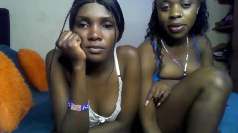 Snapshot of cocolatti1 chatting on September 25, 7:55 pm coco online show from September 25, 7:55 pm